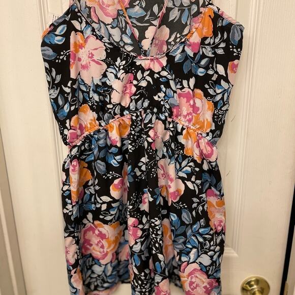 Black Sleeveless Elastic Waist Lightweight Black Romper size Medium - Picture 5 of 6
